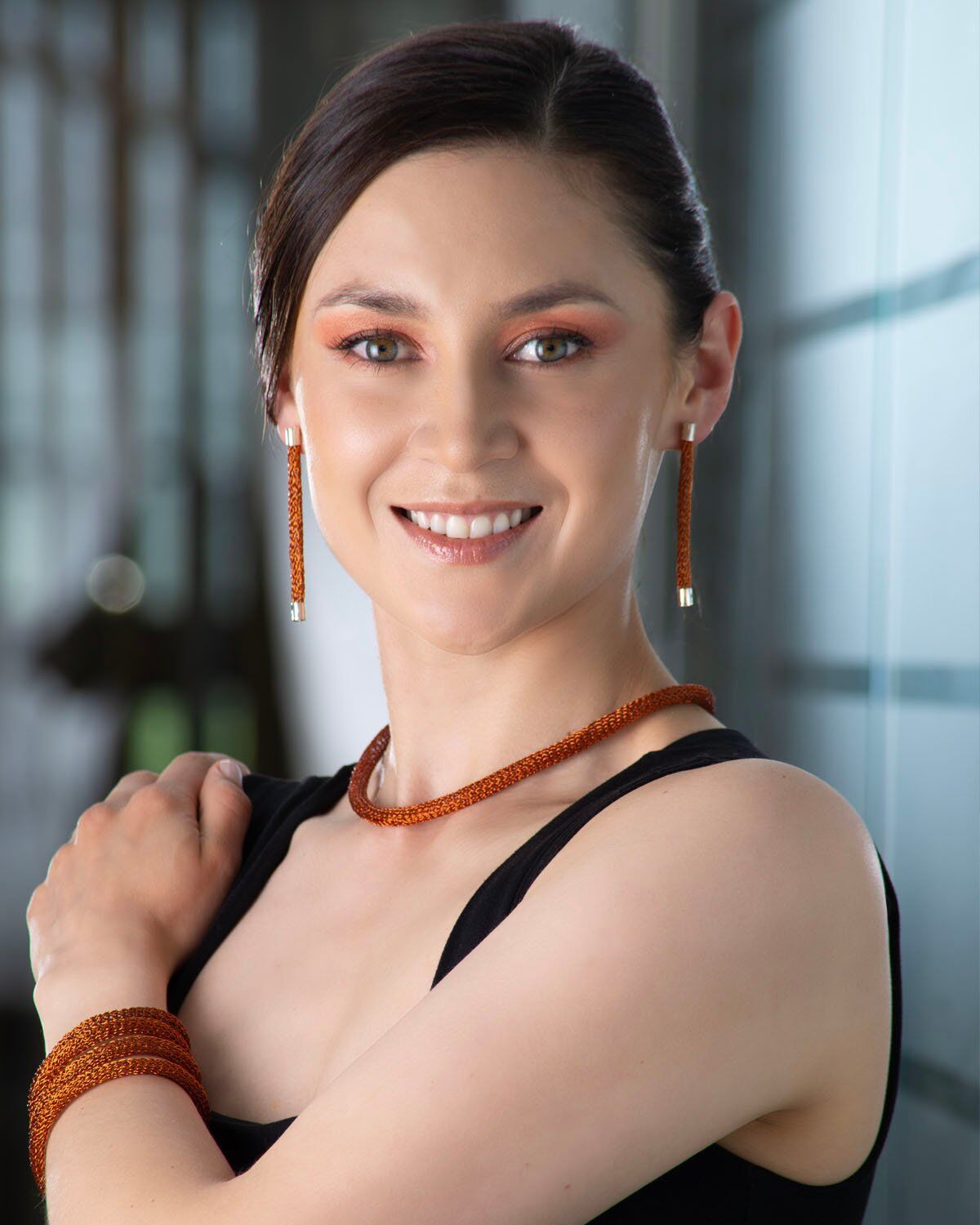 ARETES LARGOS TEJIDOS EN COBRE - Imagen 3